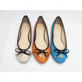 New Style Women′s Dress Flat Shoes (HCY03-130)